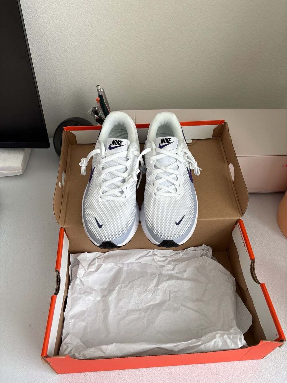 Nike Revolution 8 Women's Running Shoes White Court Purple Size 6.5